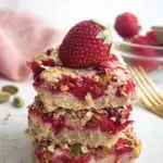 Healthy Strawberry Oatmeal Bars Mini